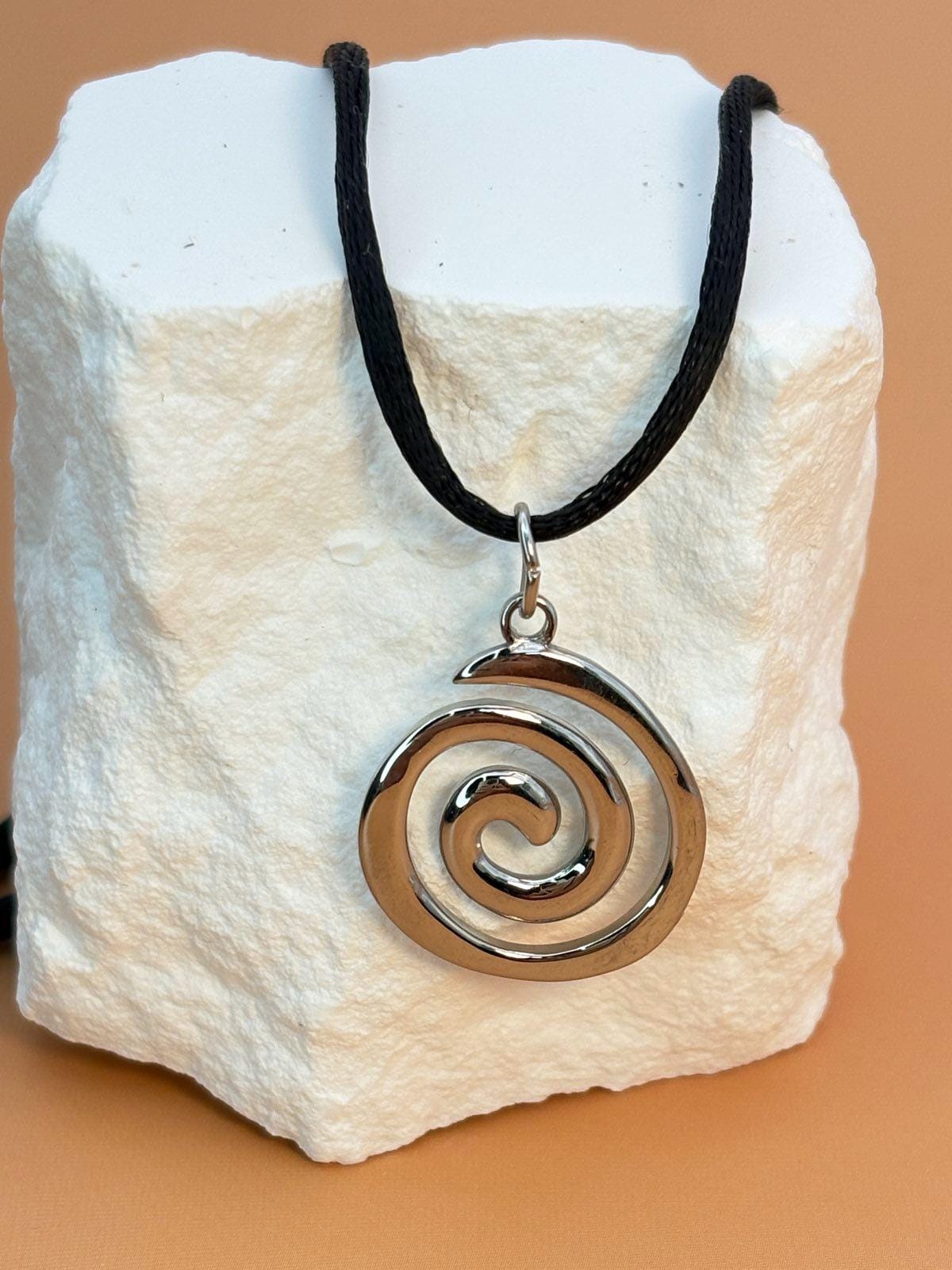 Spiral Pendant Necklace Silver Swirl Pendant Big sister Gift for Mom Wife Sister Her Charm Necklace Everyday Necklace Simple Y Necklace