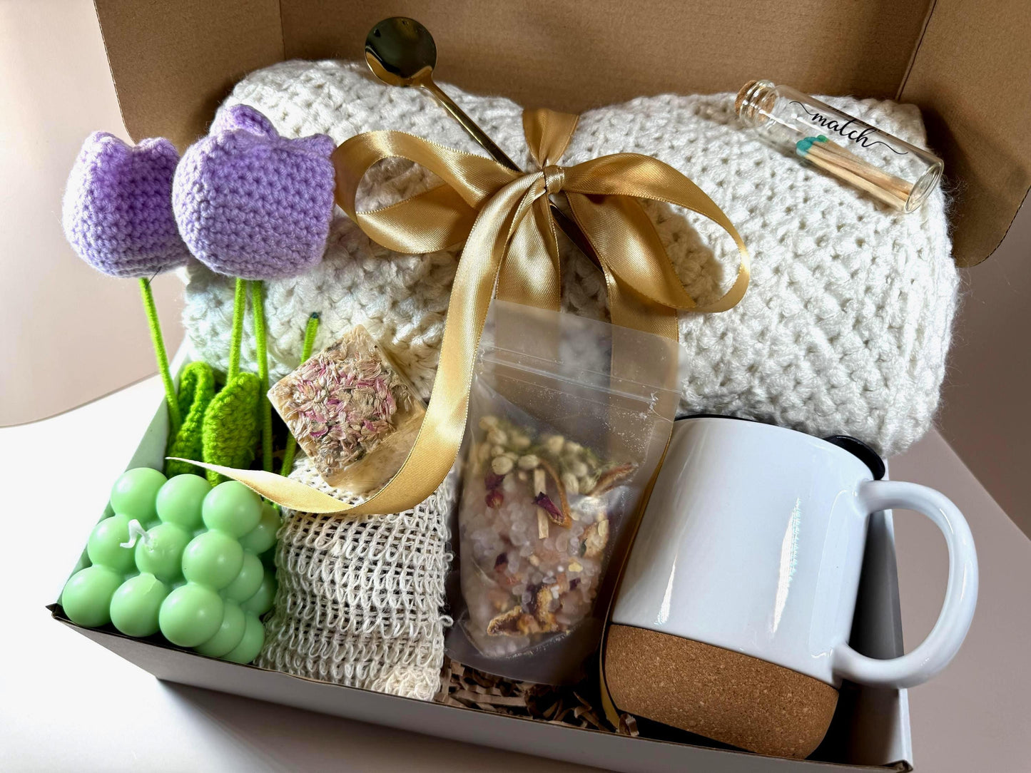 sunshine gifts, sending sunshine gifts, hug in the box, thinking of you care package, care package, cozy gift, extra cozy gift, hygge gift box, hygge gift basket, gift basket for her, hygge gift ideas, gifts for women, fall gifts for team, corporate gifts, appreciation gift, gifts for her, holiday gifts, holiday gift basket, valentine's gifts, valentine's day gift box, holiday gifts for women, corporate gifts, employee gift box, get well care package, gift basket for mom gift box for bes