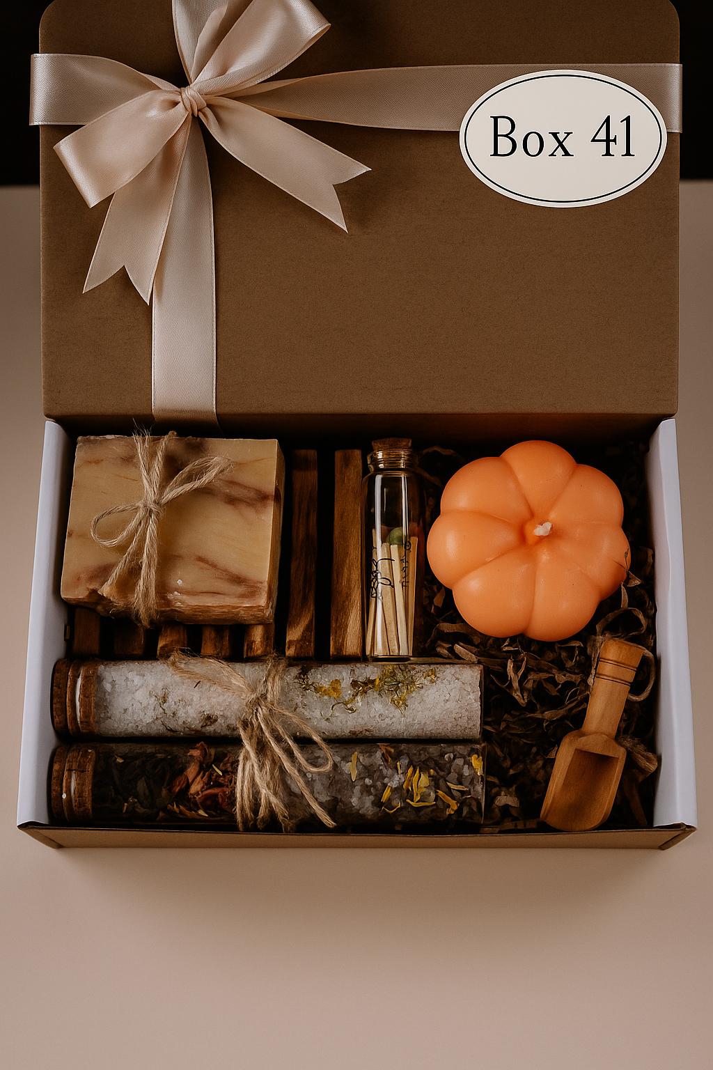 Hygge Fall Gift Box, Fall Vibes Cozy Fall Gift Set, Harvest Gift, Pumpkin Spice, Halloween Gifts, Spooky Season Gift, Boo Basket, Autumn Gift Basket, Cozy Fall Care Package