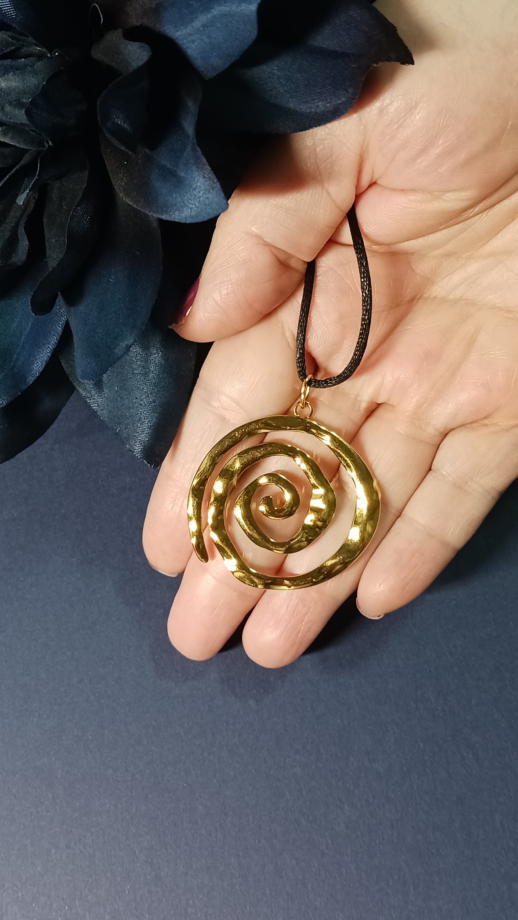 Swirl Y2K necklace, Spiral necklace, Protection necklace, Gift for daughter, Black cord choker, Round necklace, Girlfriend necklace, Adjustable Necklace,   Adjustable length, Sister Gift