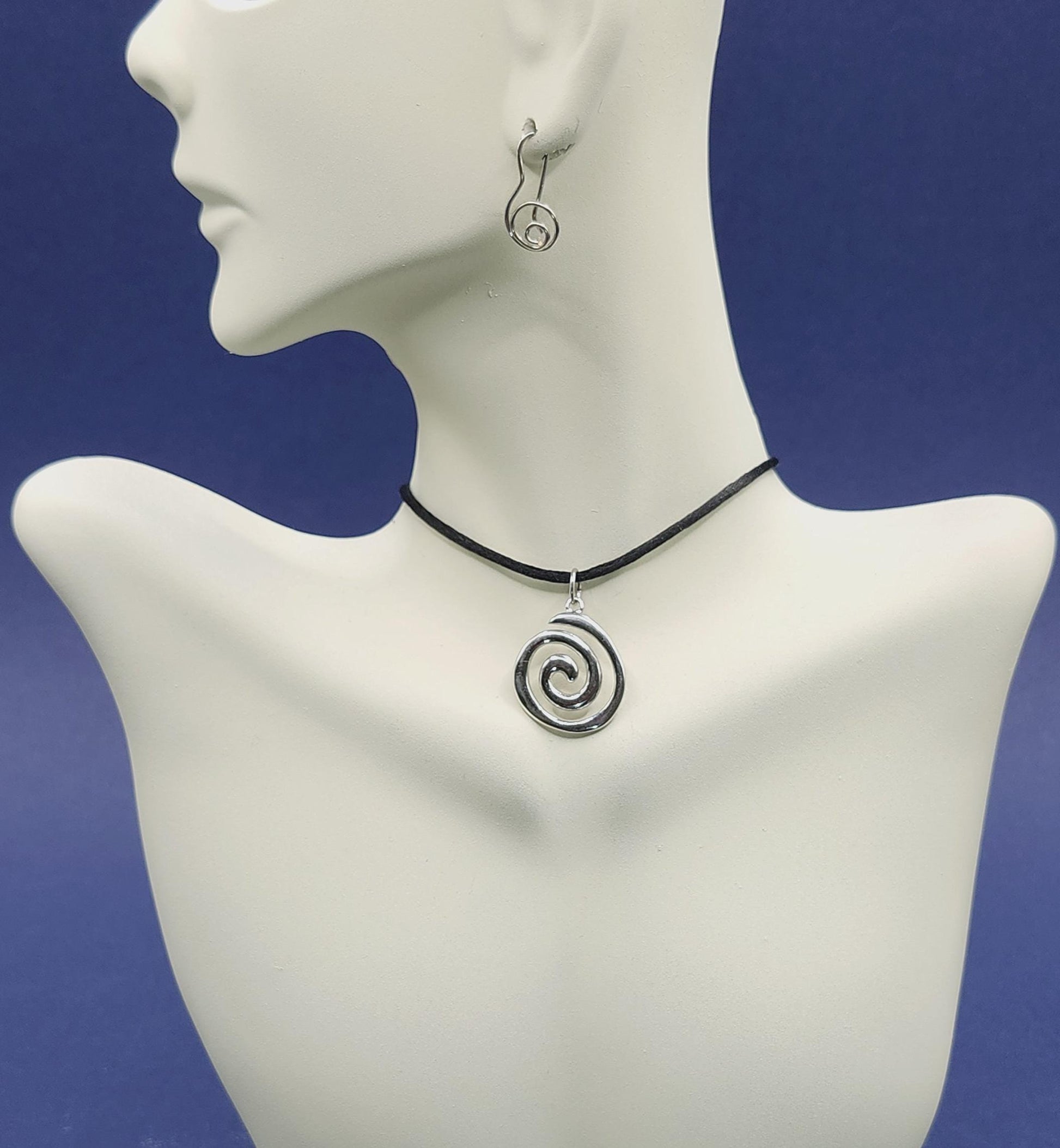 Swirl Necklace, Y2K necklace, Spiral necklace, Protection necklace, Gift for daughter, Talisman necklace, Amulet Necklace, Boyfriend necklace, Protection amulet, Adjustable length