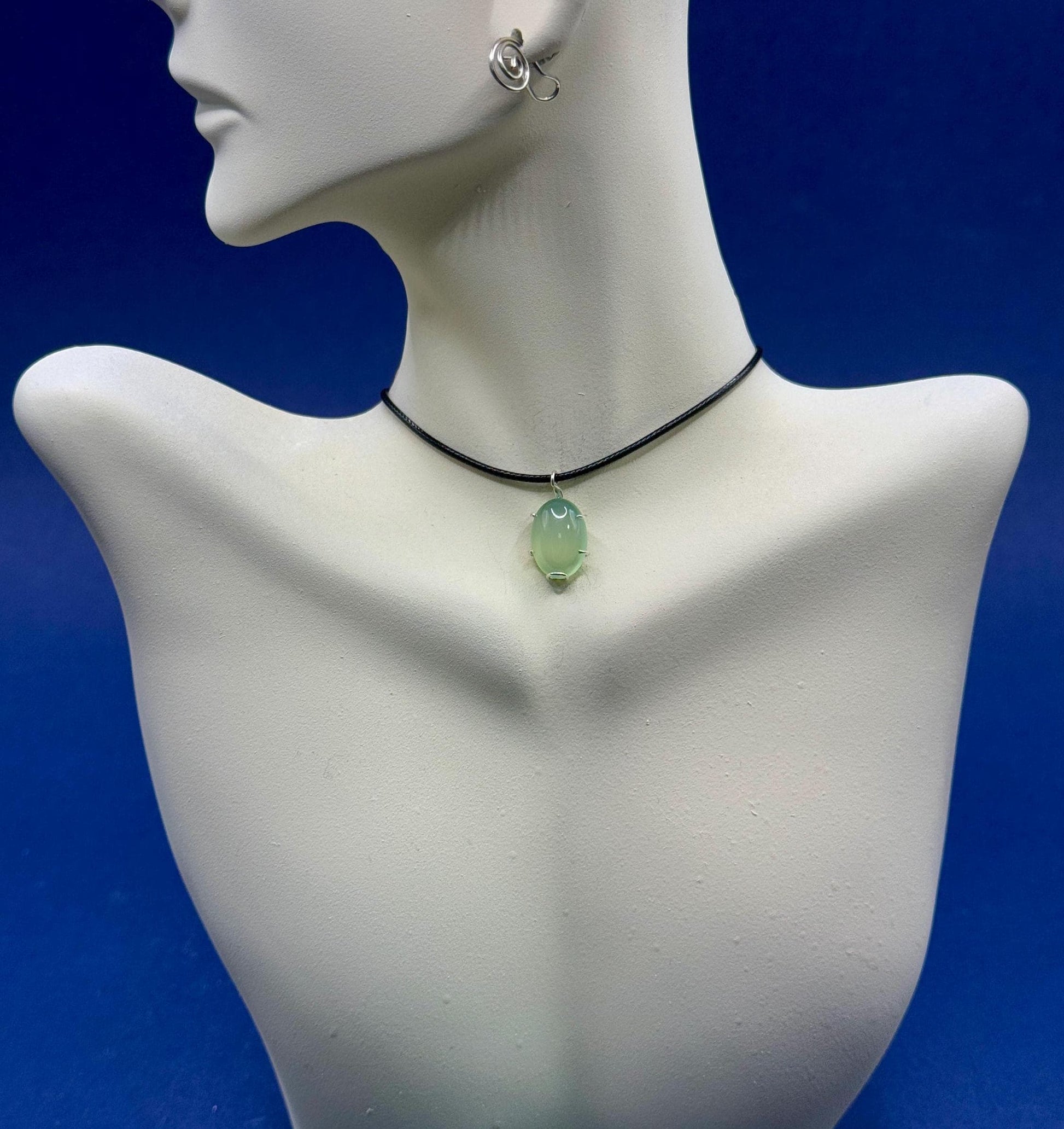 Peridot necklace, Evil Eye Necklace, Y2K jewelry, Mama necklace, 30th birthday, Godmother gift, 25th birthday gift, 30th birthday gift, daughter in law gift, Protection necklace, 50th birthday gift, mother of groom gift, mother of the bride