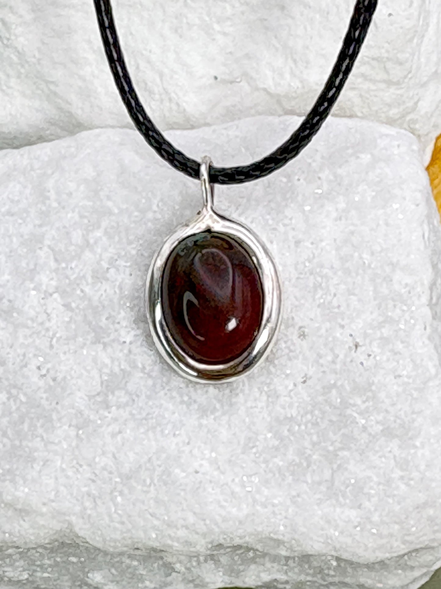 Carnelian necklace, Protection necklace, mother daughter gift, Sister in Law gift, gemstone necklace, Waterproof jewelry, Mom necklace, 18th birthday gift, 25th birthday gift, 30th birthday gift, Y2K jewelry, Sterling silver, Big sister gift