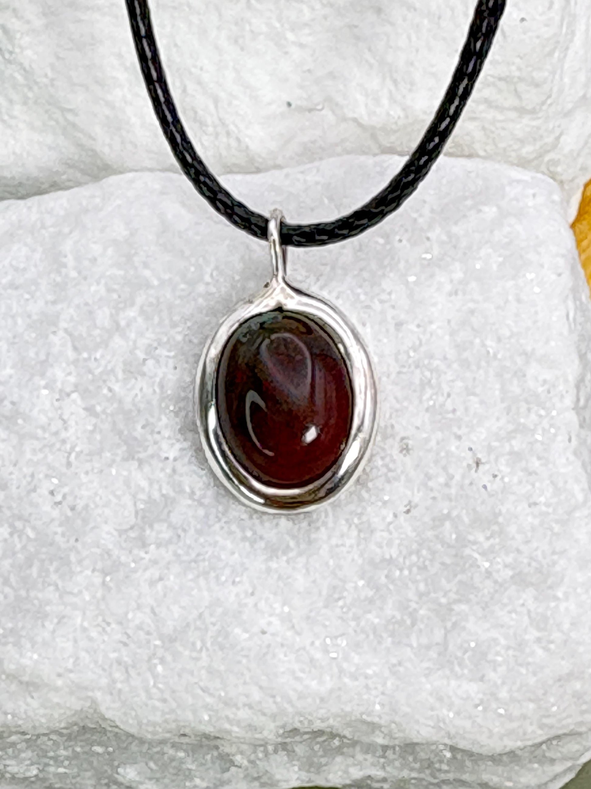 Carnelian necklace, Protection necklace, mother daughter gift, Sister in Law gift, gemstone necklace, Waterproof jewelry, Mom necklace, 18th birthday gift, 25th birthday gift, 30th birthday gift, Y2K jewelry, Sterling silver, Big sister gift