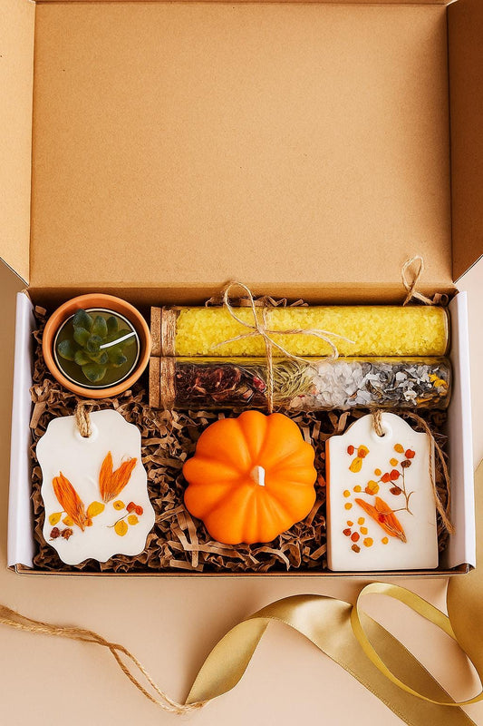 Thanksgiving Gift Box, Fall Spa Gift Set, Autumn Self Care Package, Hygge Fall Gift Box, Hello Fall Care Package, Fall Gift Basket, Cozy Fall Gift, Seasonal Gift Box
