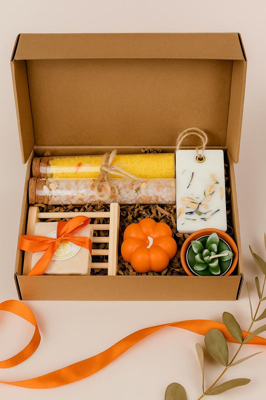 Thanksgiving Gift Box, Fall Spa Gift Set, Autumn Self Care Package, Hygge Fall Gift Box, Hello Fall Care Package, Fall Gift Basket, Cozy Fall Gift, Seasonal Gift Box, Hygge Fall Gift Basket: Thanksgiving Gift Box - Cozy Care Package with Spa and Self-Care Items
