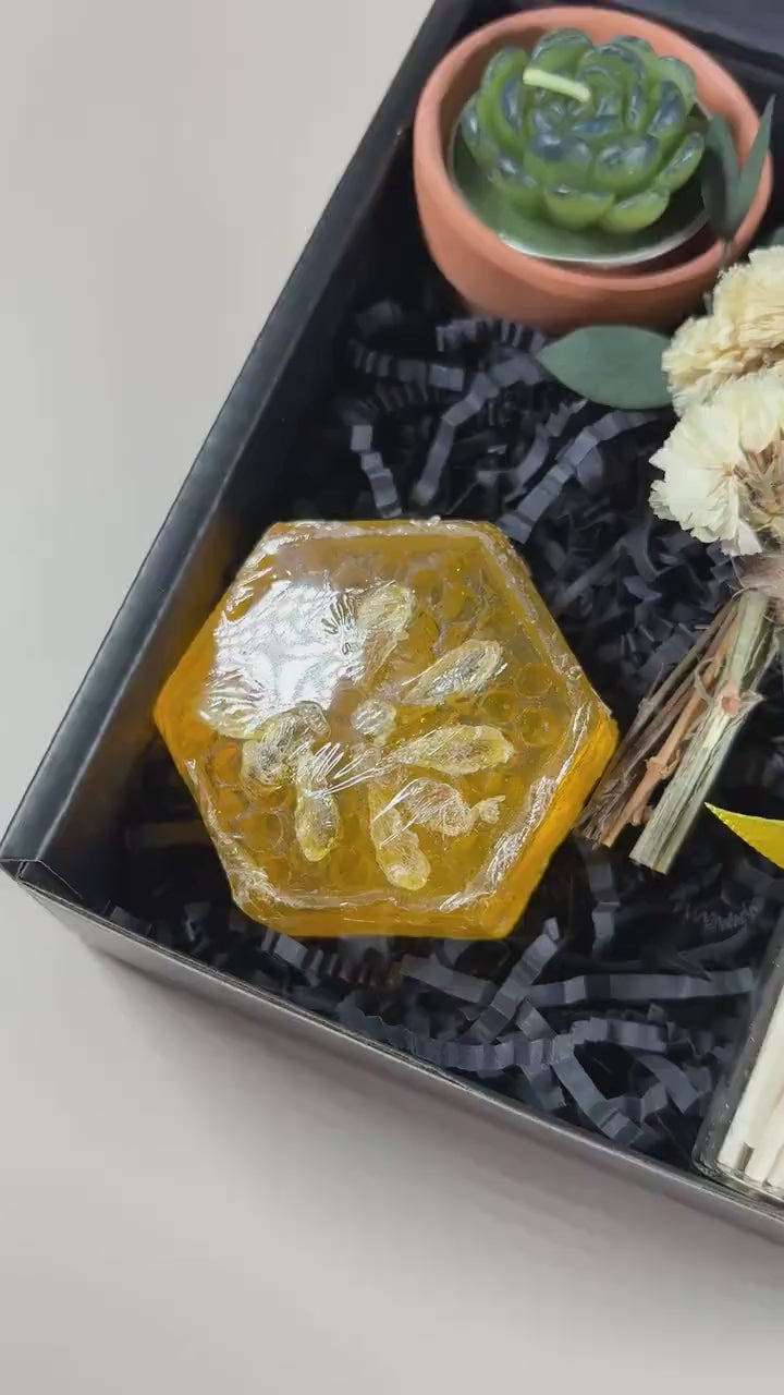 Luxury Spa Gift Box for Her – Handmade Self Care Package with Soap, Candle & Bath Salts, Relaxation Pamper Gift, Birthday or Thinking of You