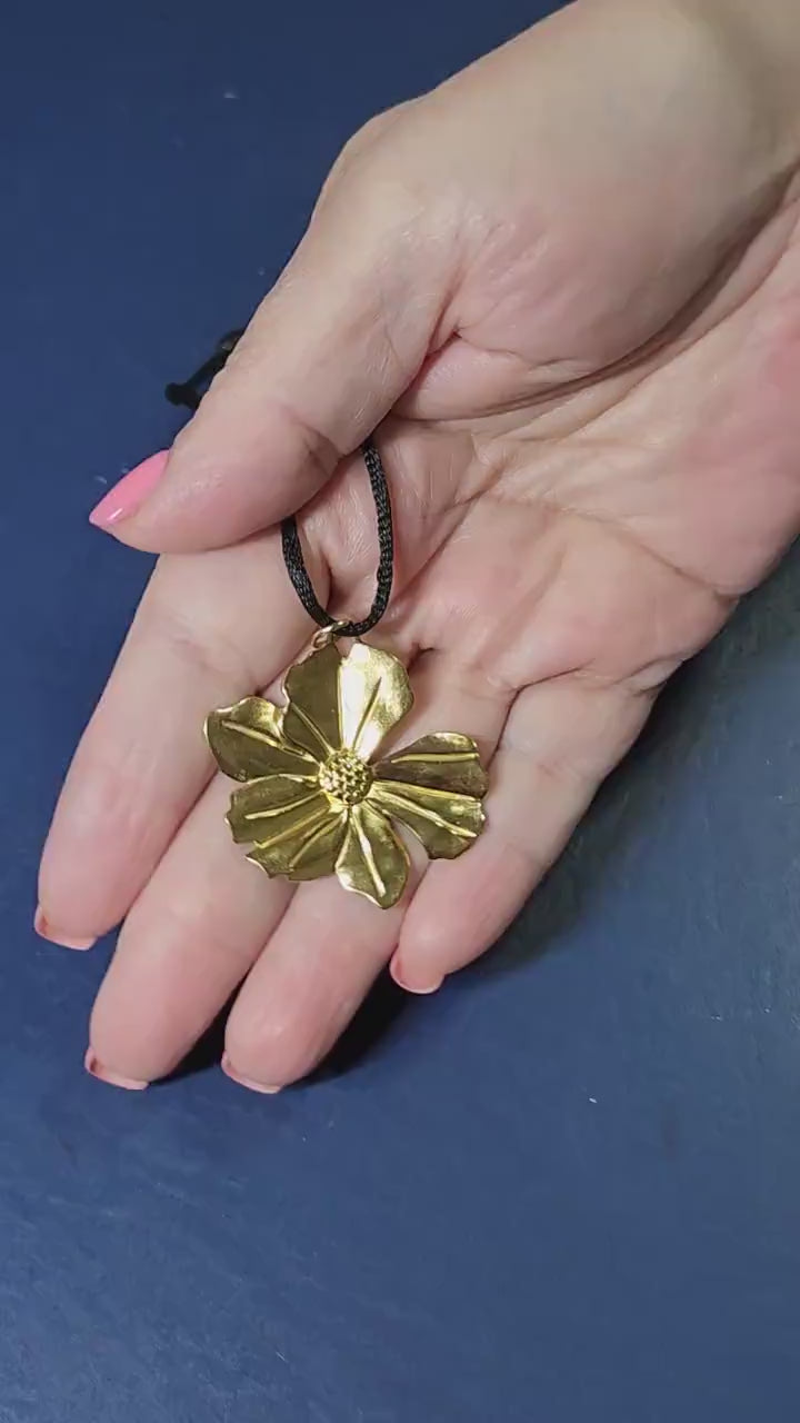 Dainty Birth Flower Necklace: Boho Y2K Style, Adjustable Length