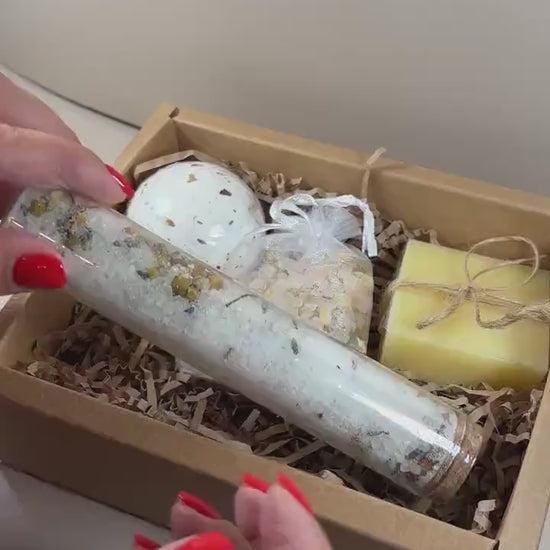 Winter Hygge Gift Basket, New Yer Box for Her, Cozy Christmas Care Package