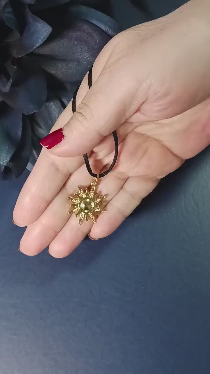 Gold Sun Pendant Necklace: Y2K Friendship, Sacred Geometry
