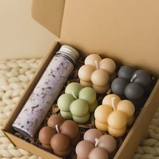 Christmas Gift Box - Personalized Candle Gift Set, Date night, Romantic present, Hug in Box, Spa Gift Set, Soy Candles, Aromatherapy